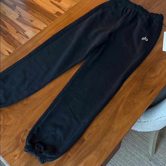 NEW! Alo Accolade Sweatpant in Black Size XXS Fits Size XS Small - Picture 9 of 11